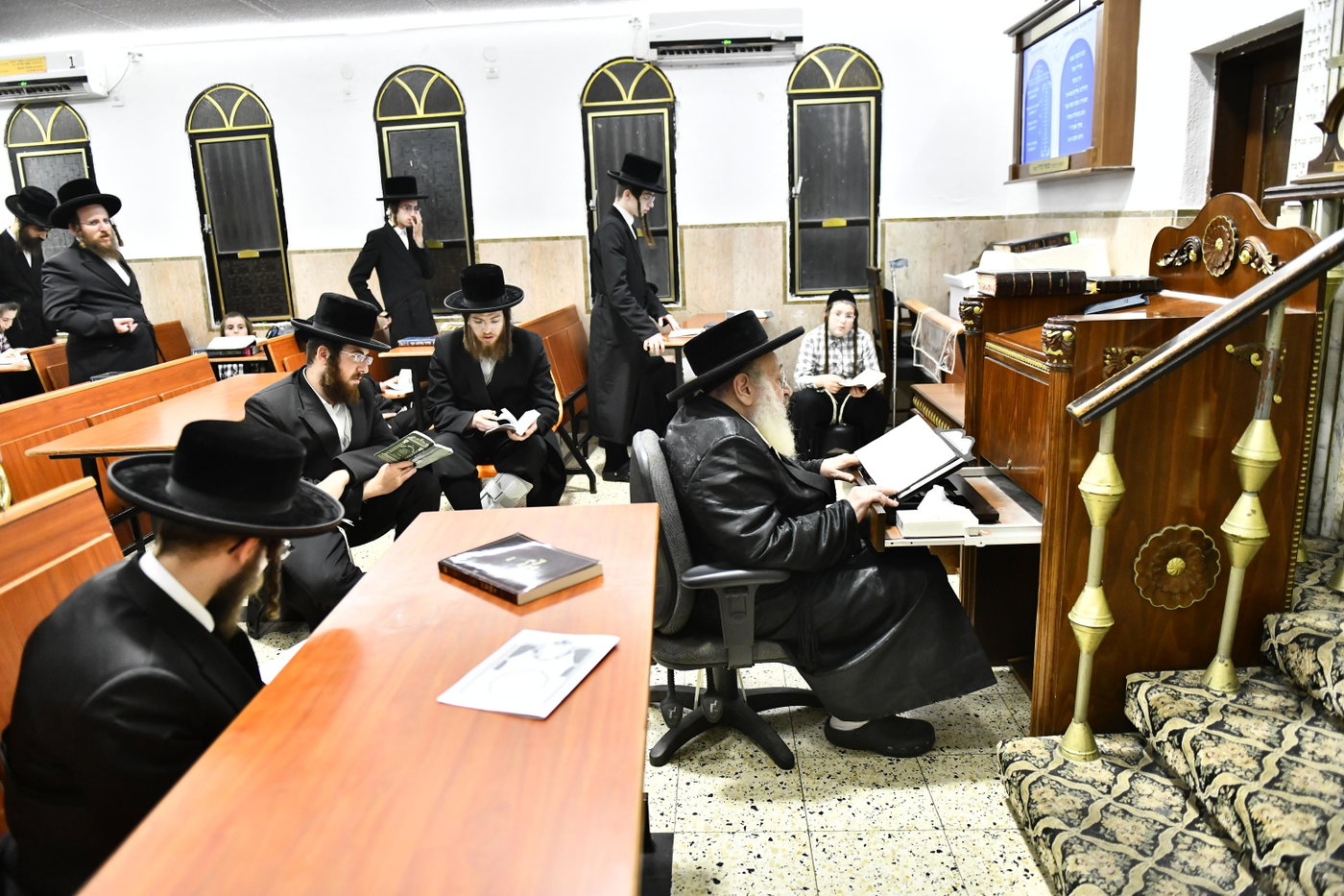 האדמו"ר מדעעש בליל תשעה באב
