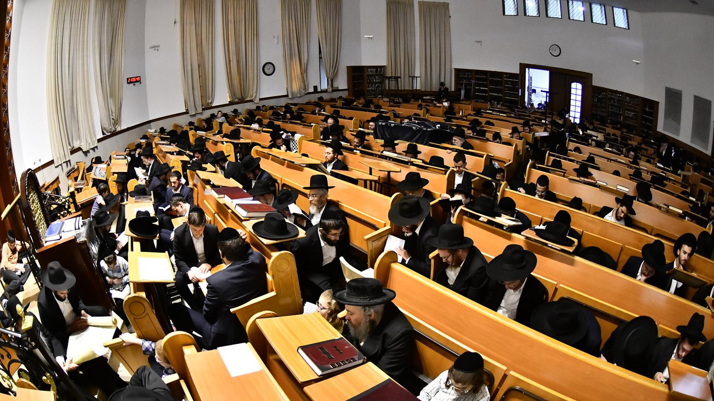 הגרמ"ה הירש והגר"ש זקס בליל תשעה באב