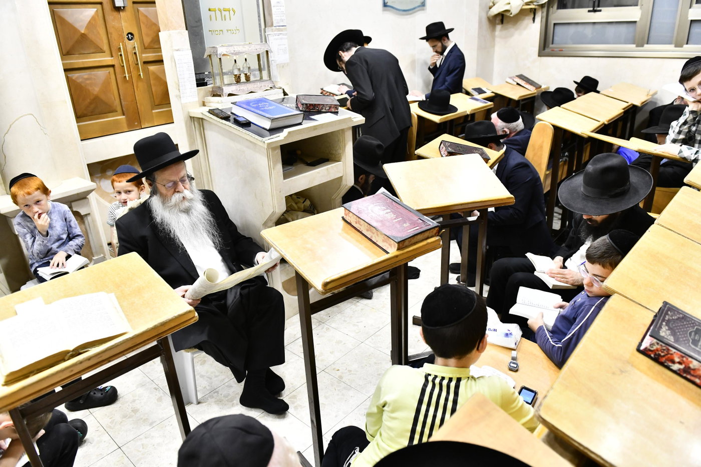 הגר"ש קנייבסקי בליל תשעה באב