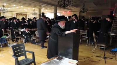 הגרי"מ ארלנגר בליל תשעה באב במונורו