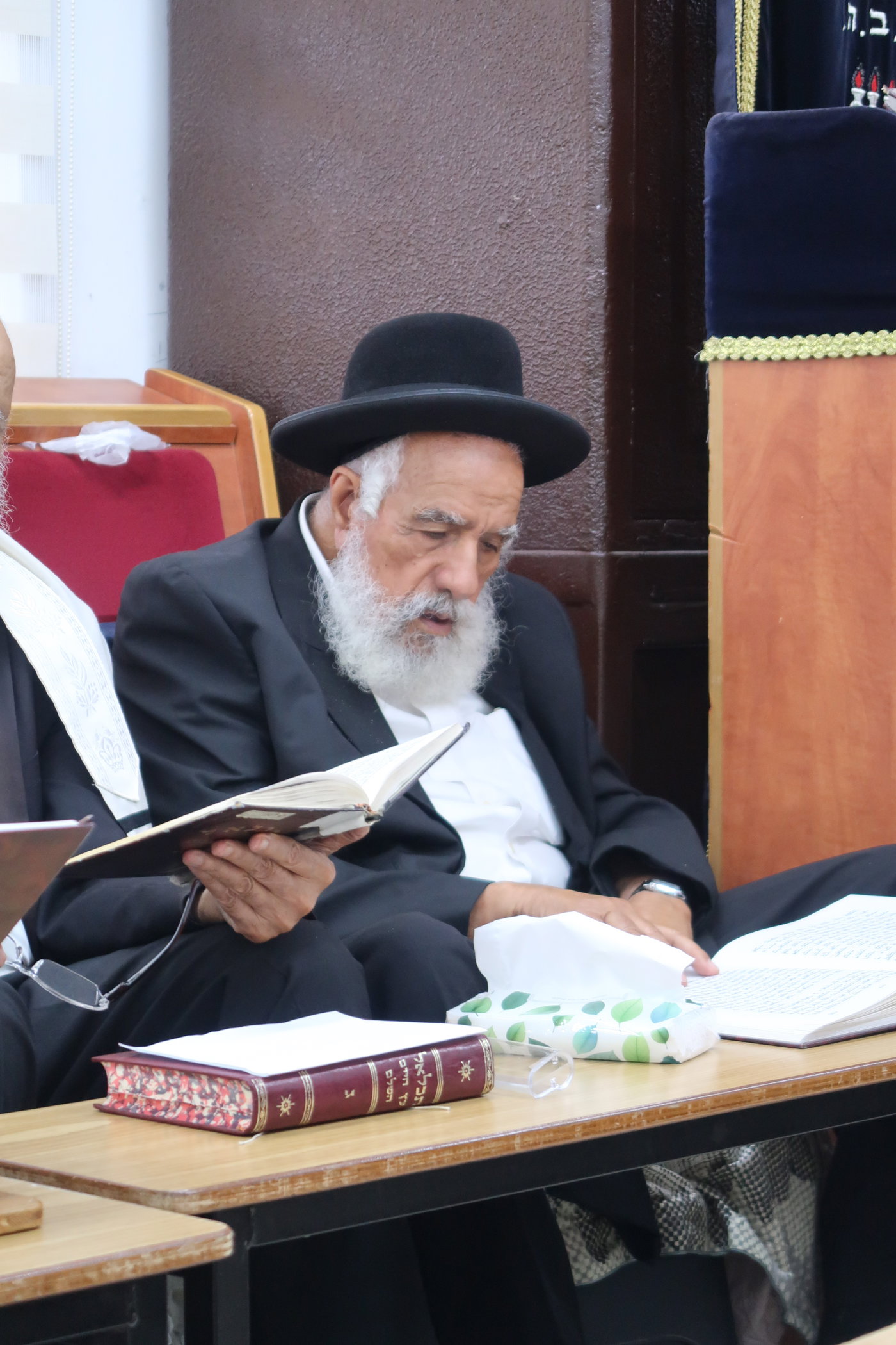 תשעה באב אצל הגר"ש מחפוד
