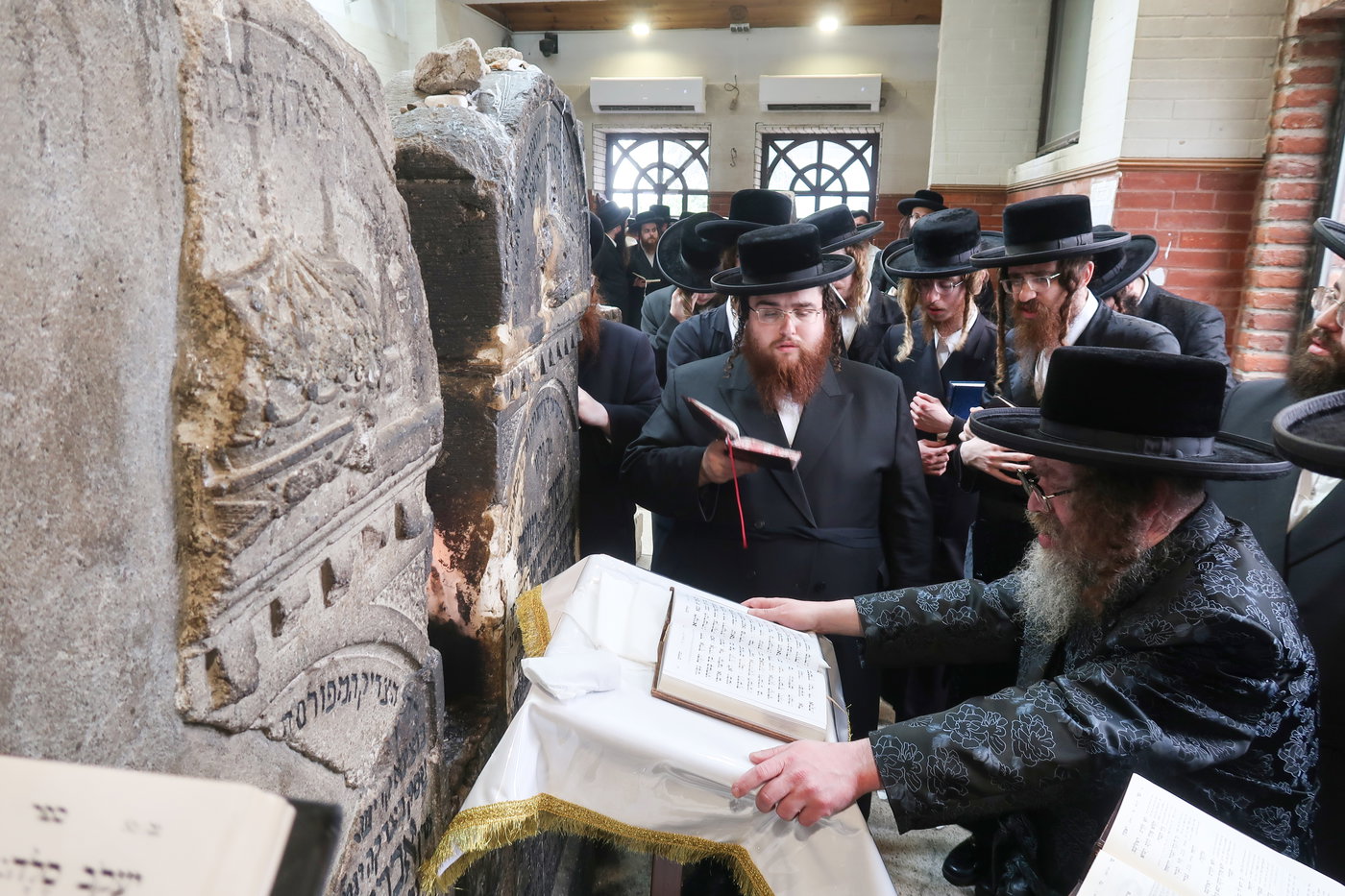 מסע הקודש של האדמו"ר מקרעטשניף סיגעט לאירופה
