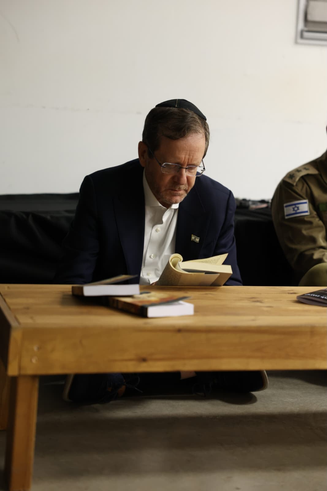 הנשיא הרצוג בחשמונאים