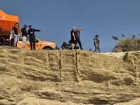 חיפושים נרחבים אחר ילד בן 4 שנעדר בחוף הים באשקלון | תיעודים מהזירה