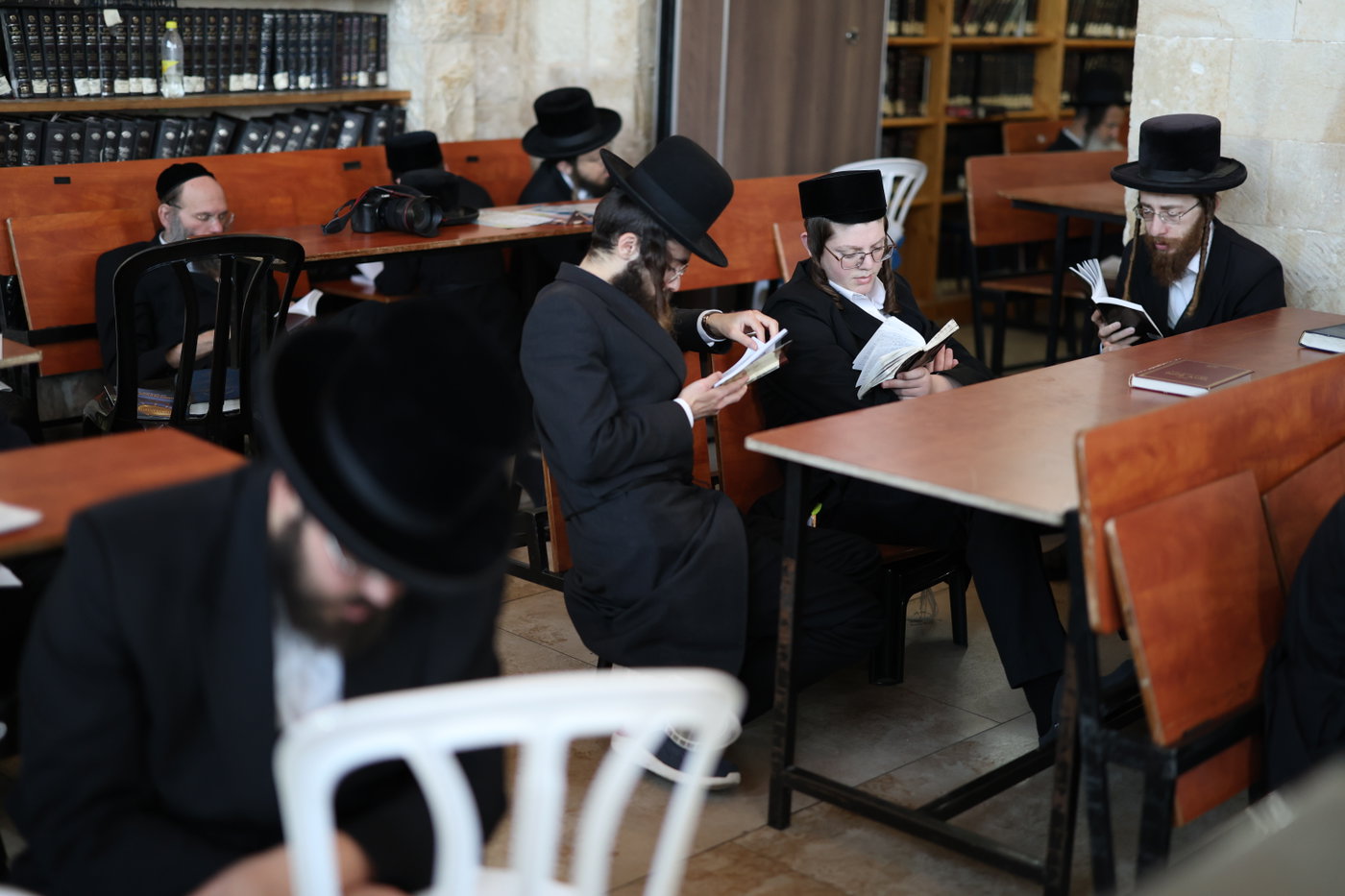 תשעה באב אצל האדמו"ר מלעלוב בצפת