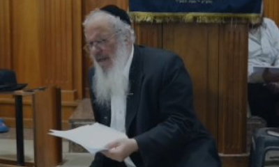 הלם וזעזוע: קיצוניים פרצו לבית המדרש ותקפו את הגרא"מ פייבלזון בזמן שקונן על חורבן הבית • צפו