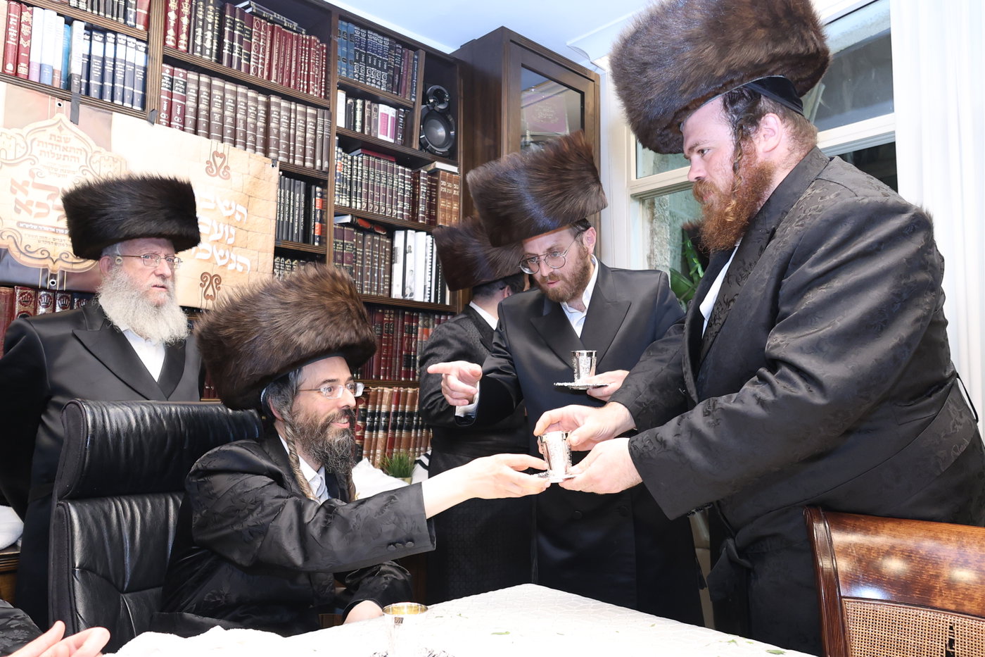האדמו"ר מזוועהיל בשבת בכותל המערבי