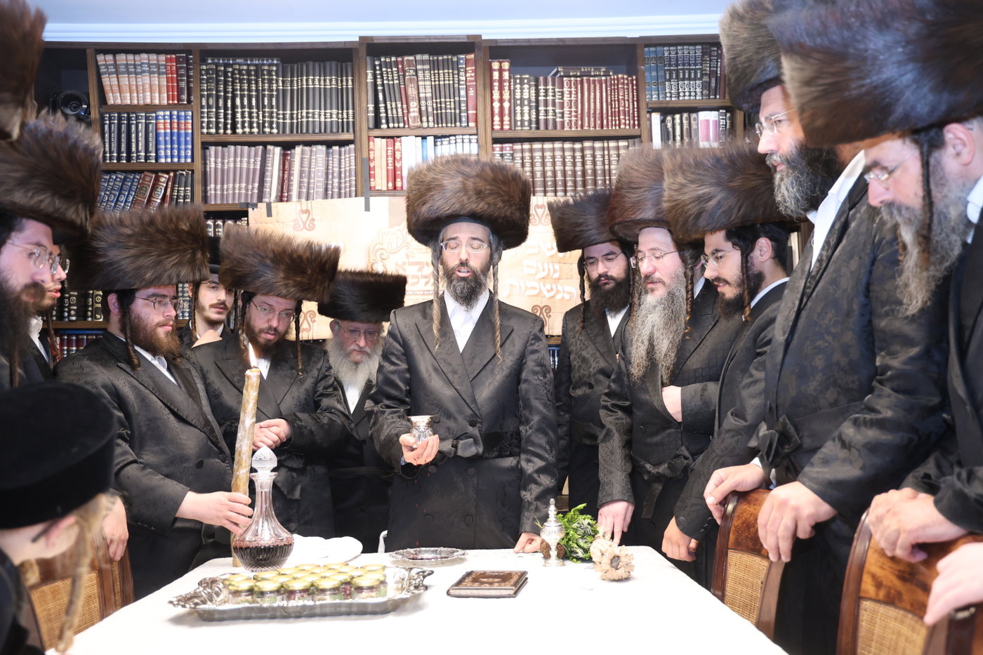 האדמו"ר מזוועהיל בשבת בכותל המערבי
