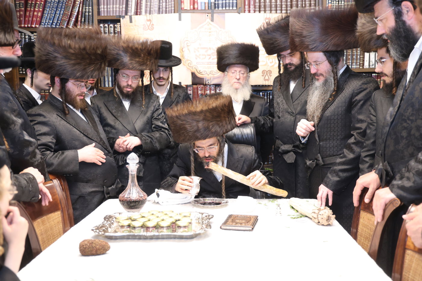 האדמו"ר מזוועהיל בשבת בכותל המערבי