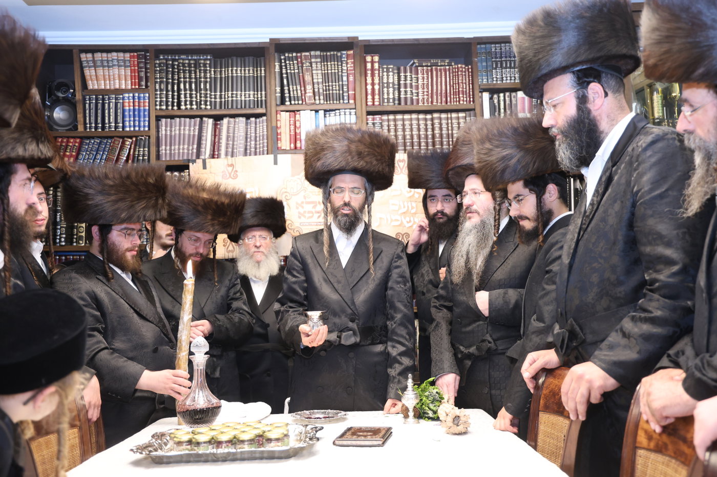 האדמו"ר מזוועהיל בשבת בכותל המערבי