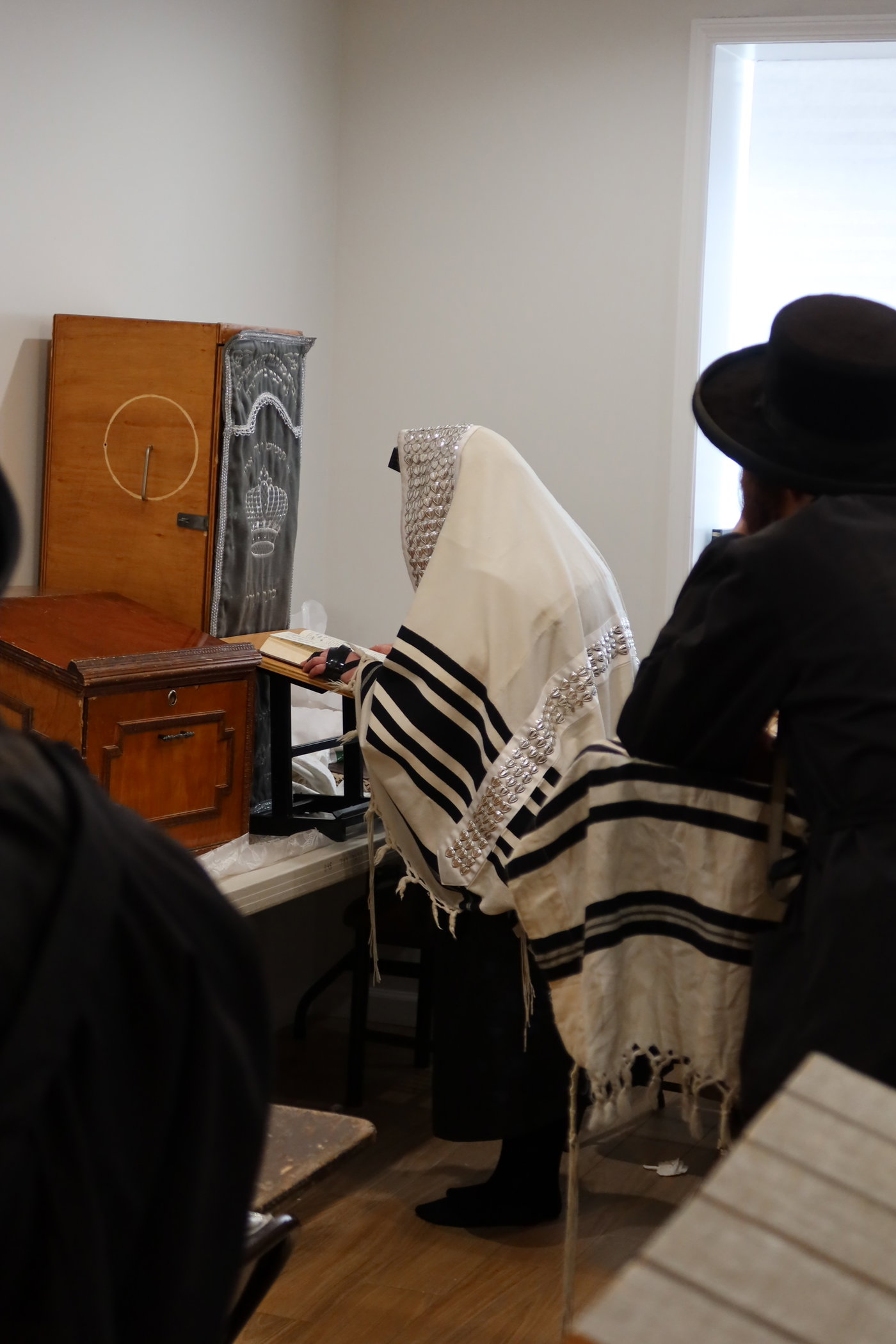 תשעה באב אצל האדמו"ר מקרעטשניף סיגעט ווילאמסבורג