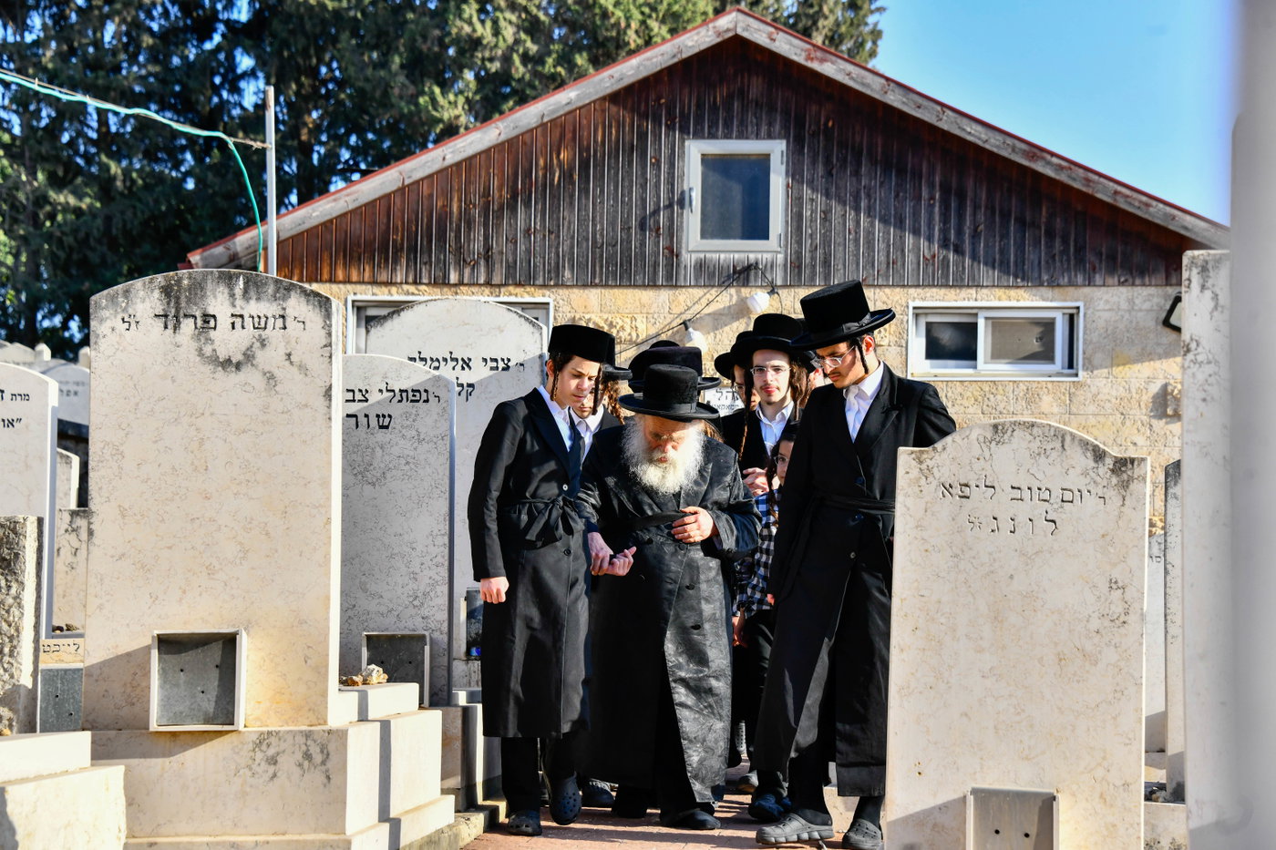 תשעה באב בחצה"ק מאקאווא