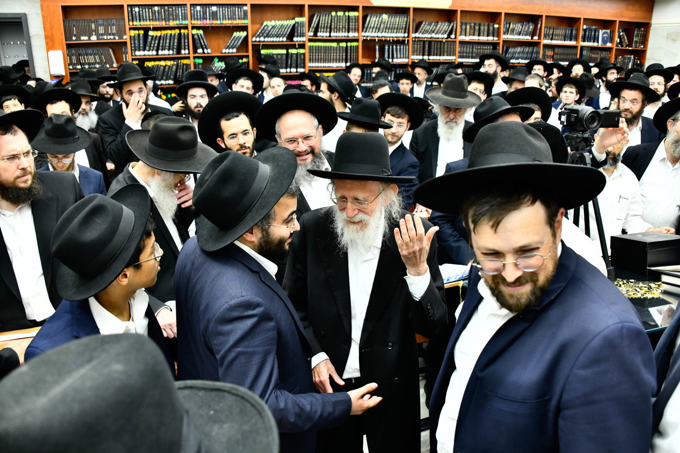 עצרת תפילה בבית השם