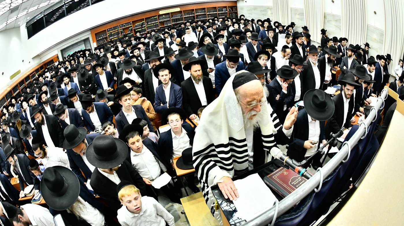 עצרת תפילה בבית השם