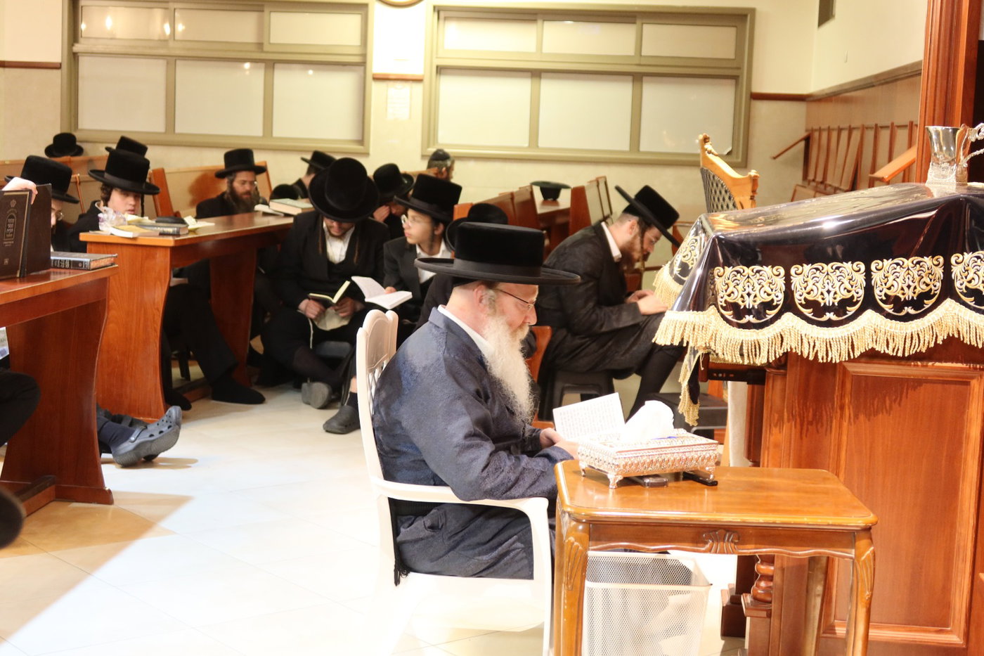 תשעה באב בחצה"ק קרעטשניף קרית גת