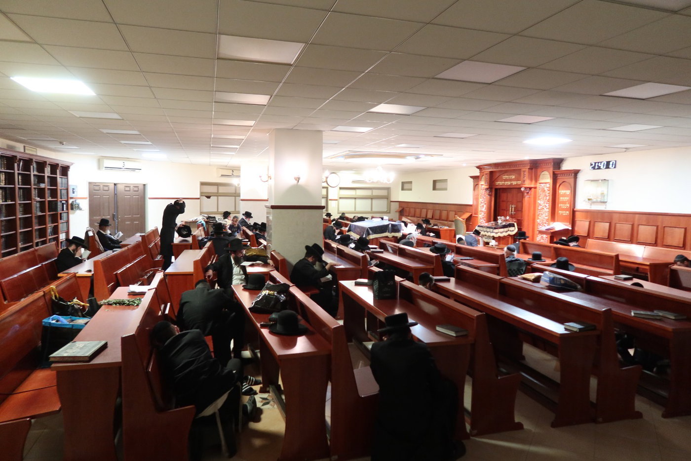 תשעה באב בחצה"ק קרעטשניף קרית גת