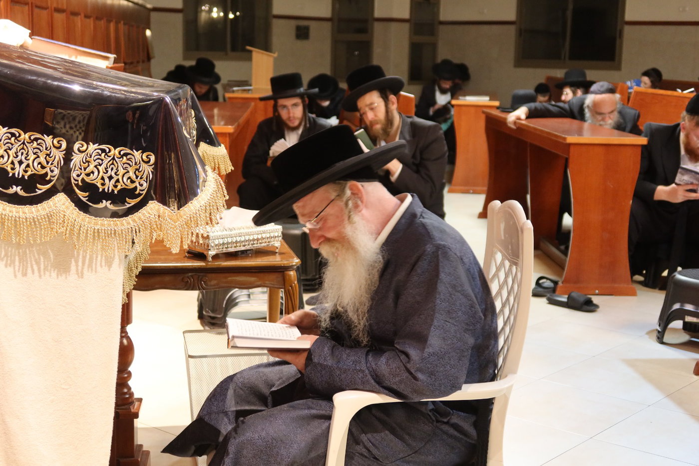 תשעה באב בחצה"ק קרעטשניף קרית גת