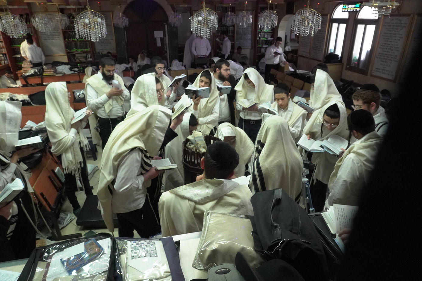 תשעה באב אצל הגר"צ מאזוז