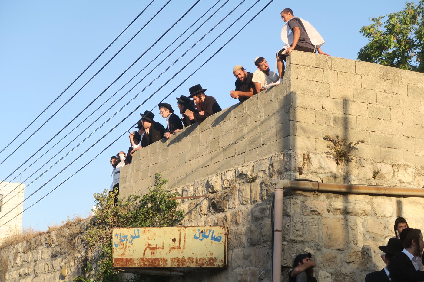 כניסה לקבר עתניאל בן קנז בחברון