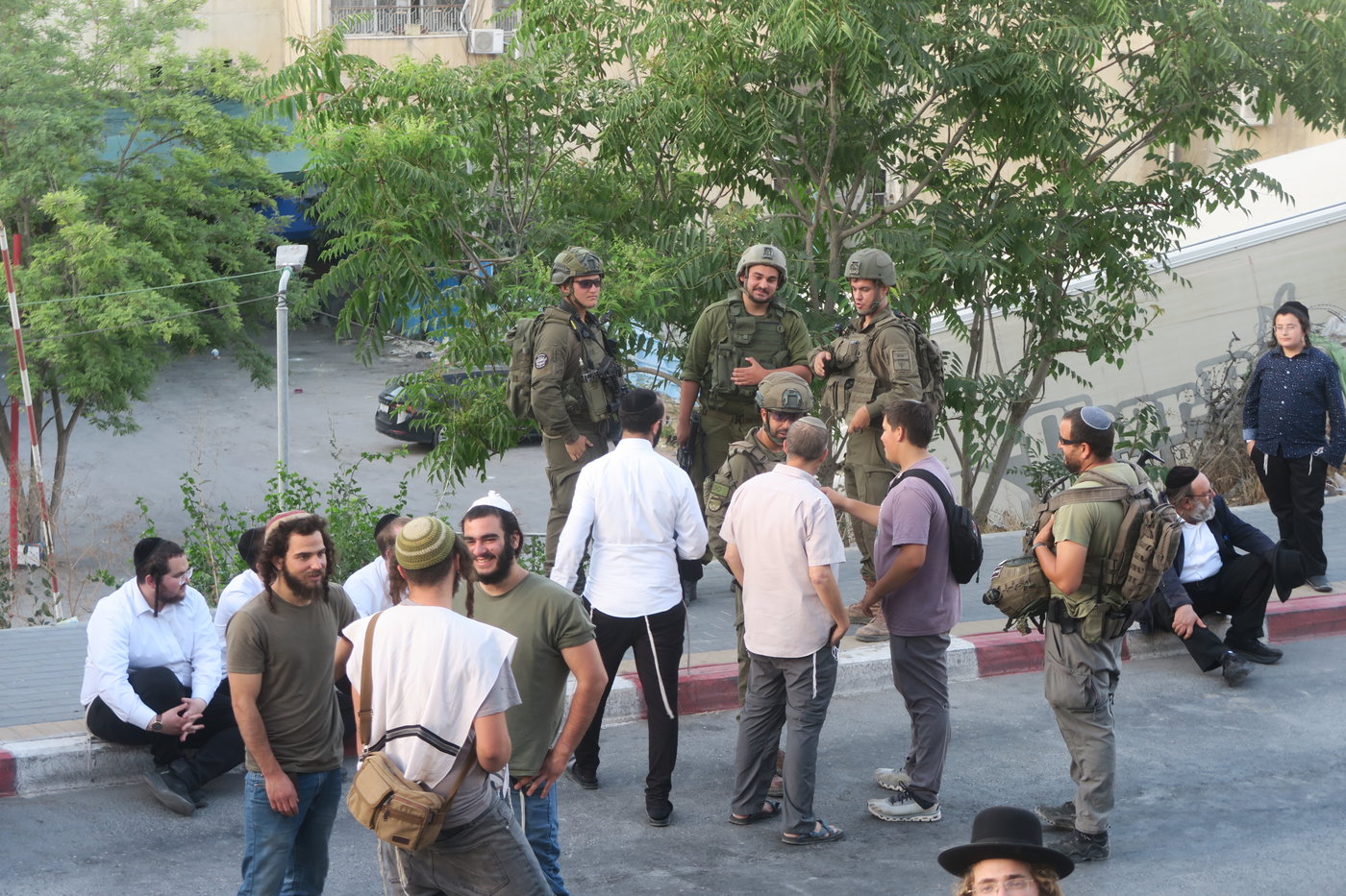 כניסה לקבר עתניאל בן קנז בחברון