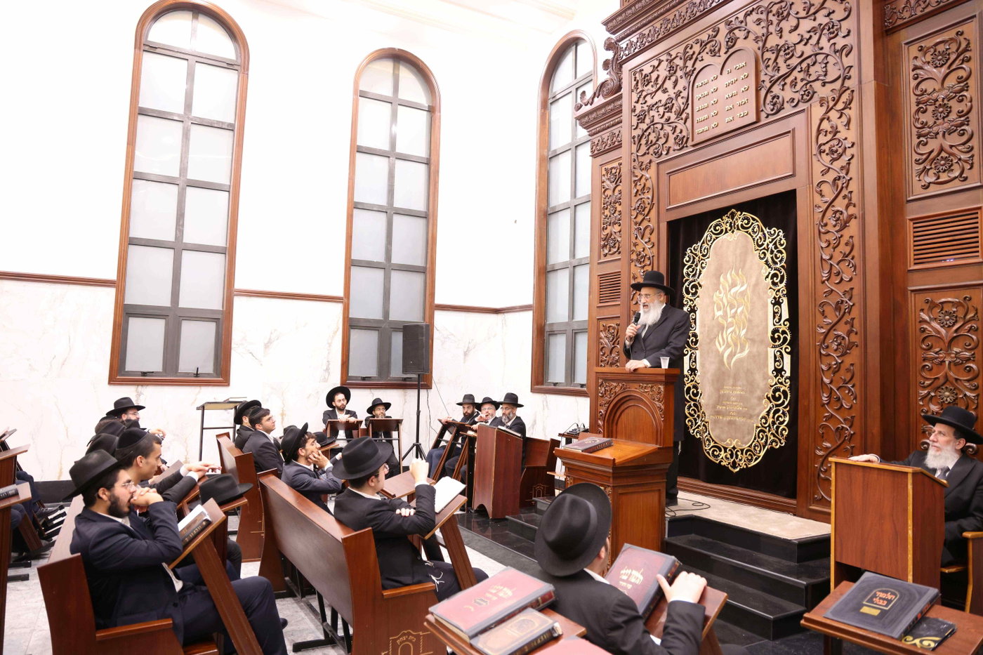 סיום מסכת בישיבת 'נזר התלמוד' בביתר