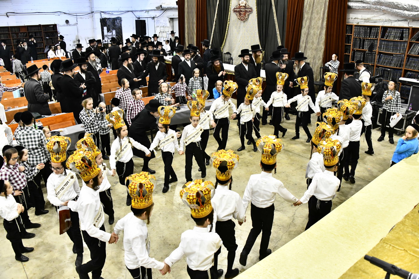 מעמד כבוד התורה במכנובקא בעלזא