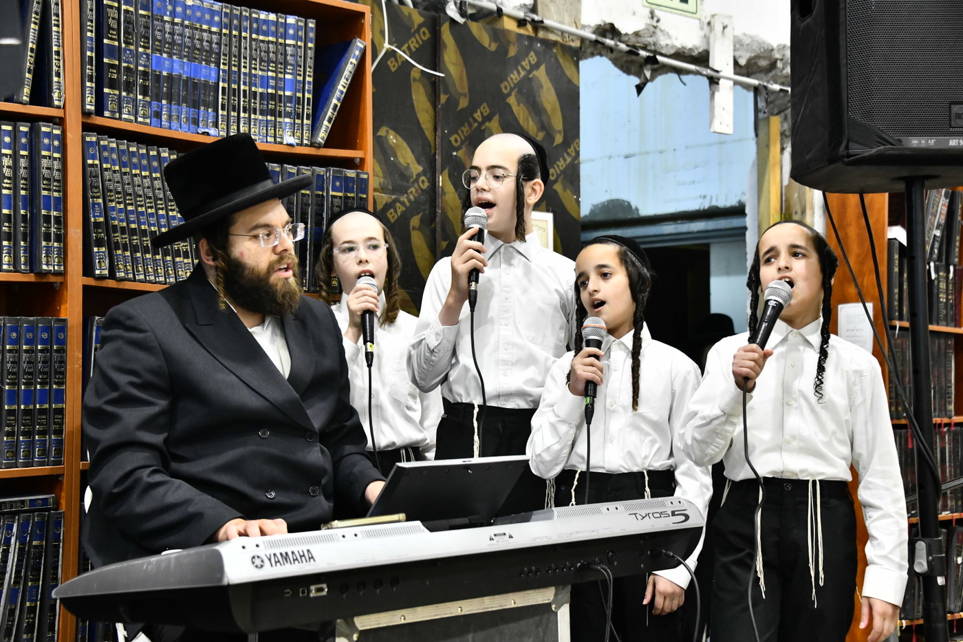 מעמד כבוד התורה במכנובקא בעלזא