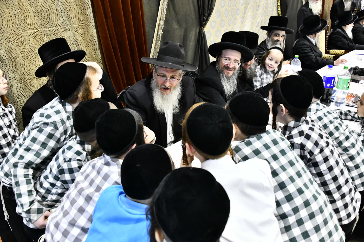 מעמד כבוד התורה במכנובקא בעלזא