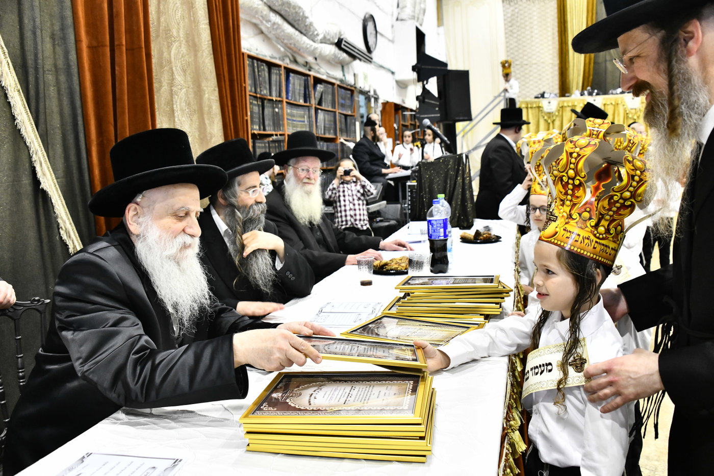 מעמד כבוד התורה במכנובקא בעלזא