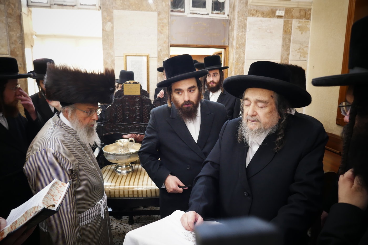 הגה"צ רבי יעקב מאיר שכטר בברית לנין האדמו"ר מפינסק קרלין