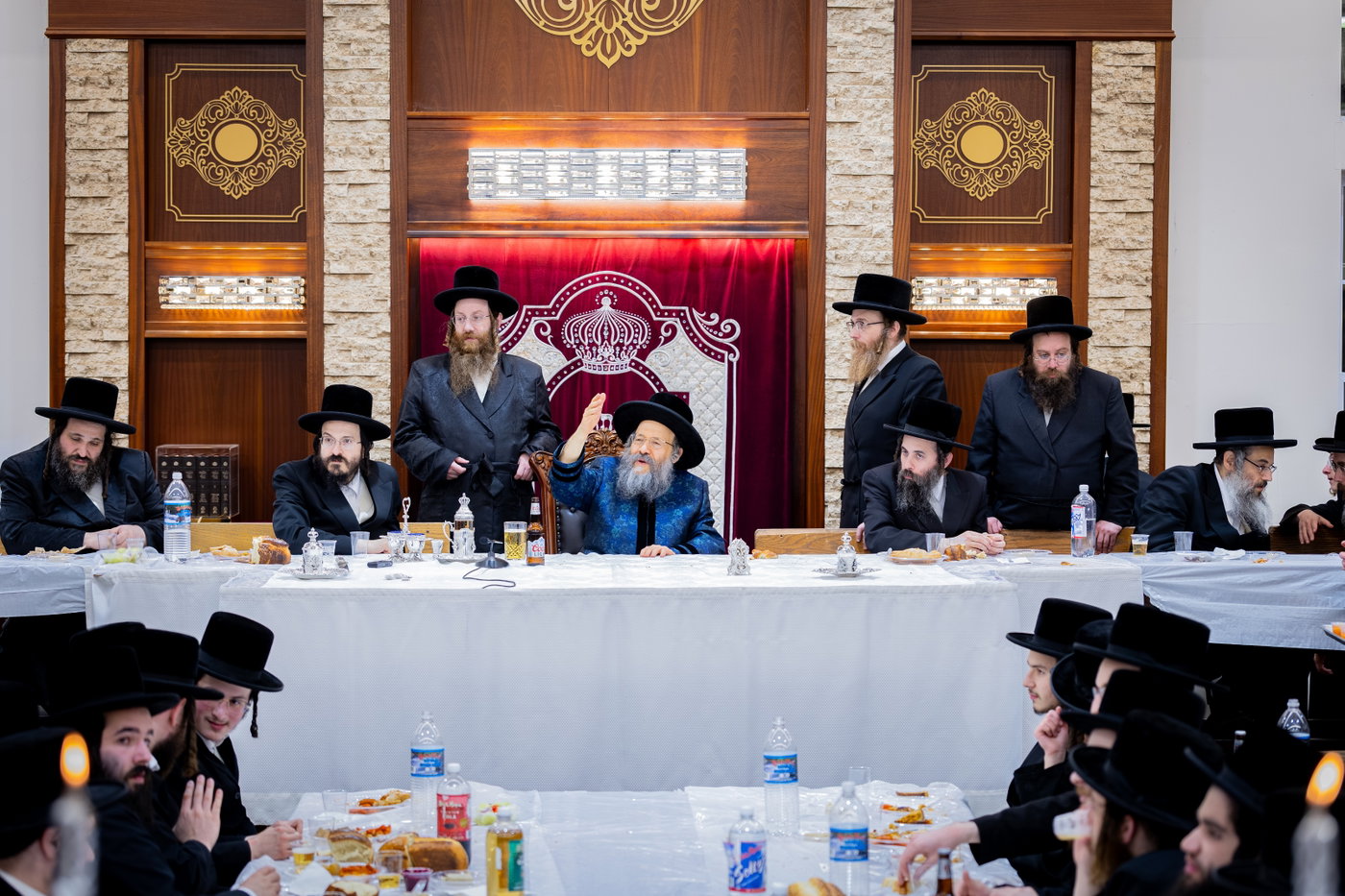 תשעה באב אצל האדמו"ר מבאבוב 45