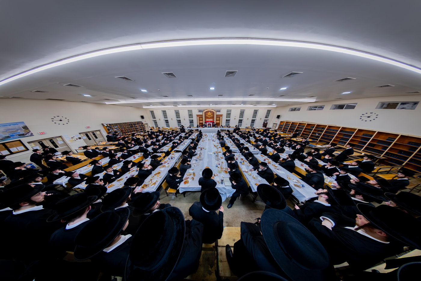 תשעה באב אצל האדמו"ר מבאבוב 45