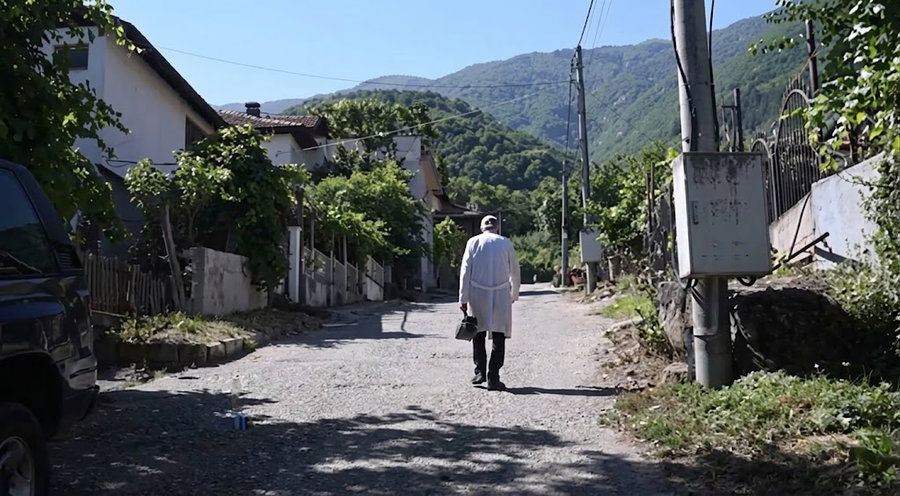 בן 90 - ד"ר קיריל אפוסטולוב
