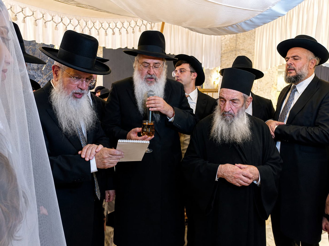 שמחת נישואי נכד הגר"נ בן שמעון
