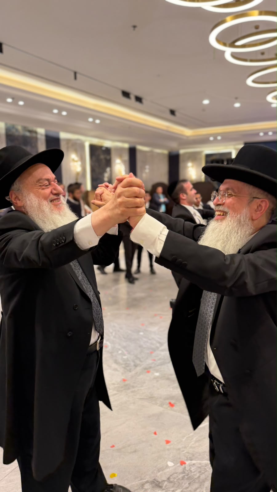 שמחת נישואי נכד הגר"נ בן שמעון
