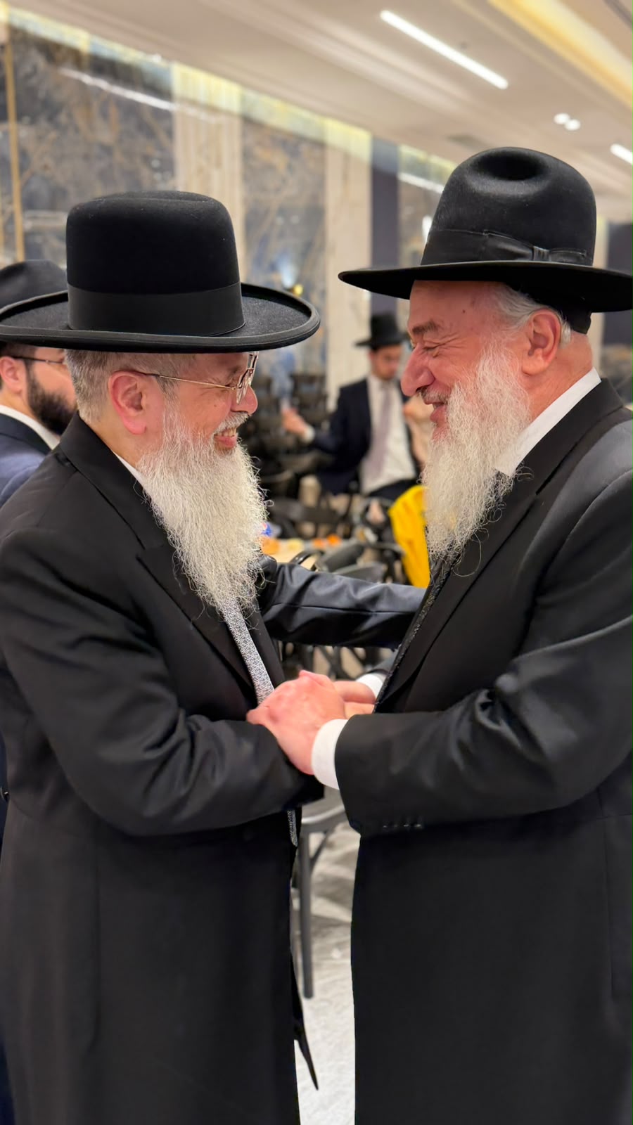 שמחת נישואי נכד הגר"נ בן שמעון