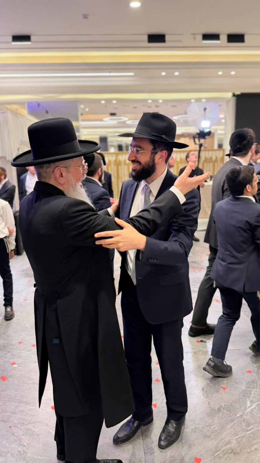 שמחת נישואי נכד הגר"נ בן שמעון