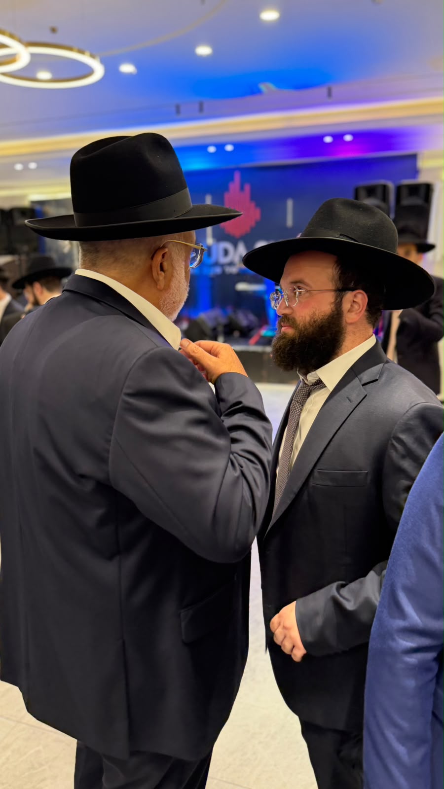 שמחת נישואי נכד הגר"נ בן שמעון