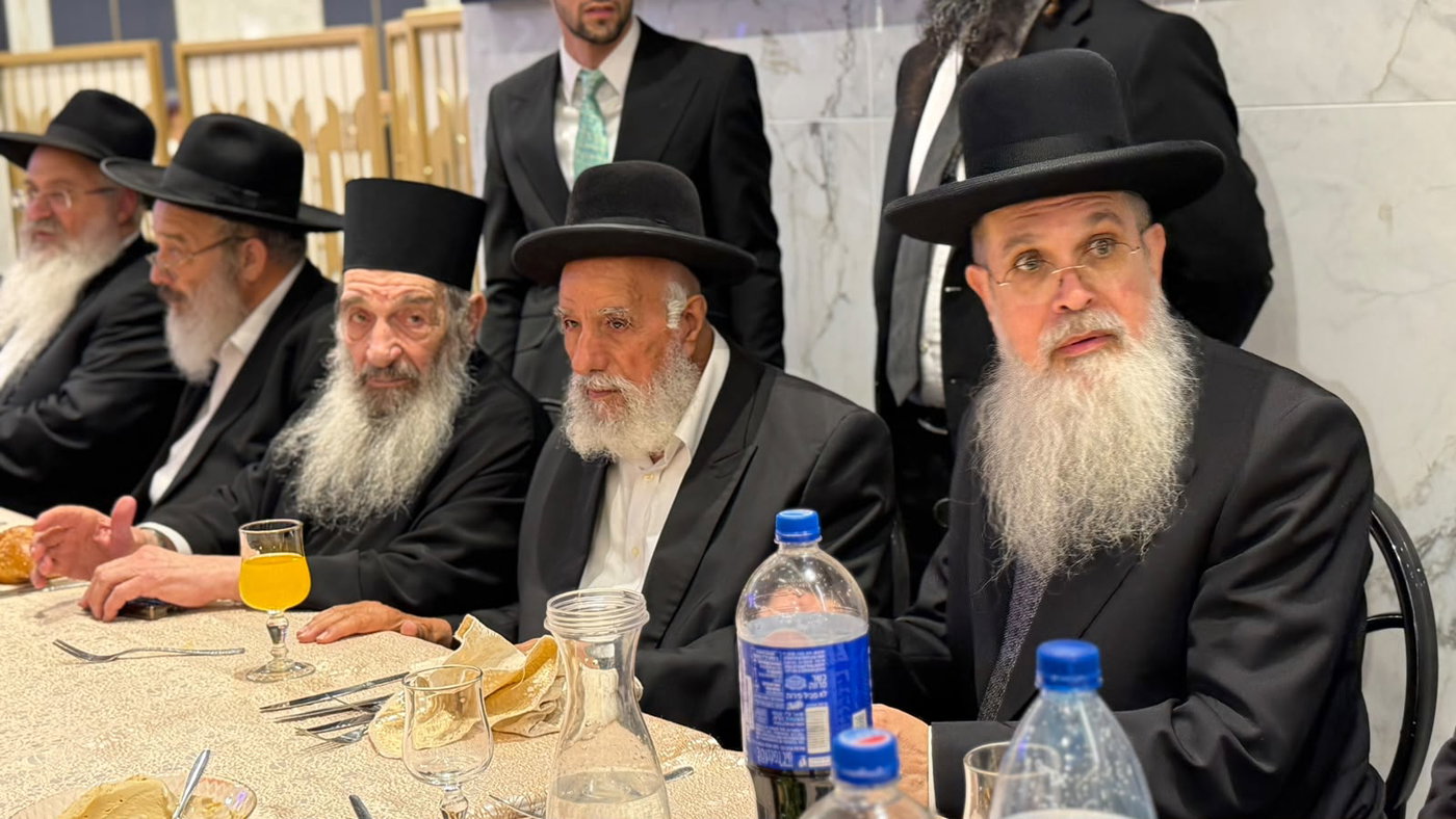 שמחת נישואי נכד הגר"נ בן שמעון
