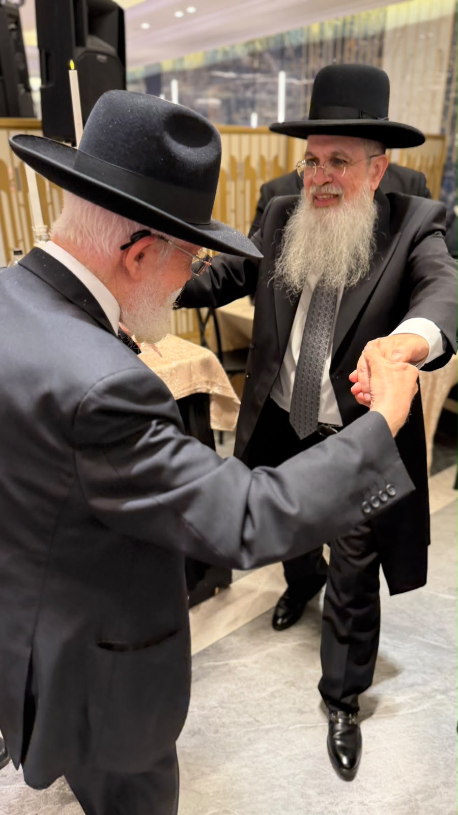 שמחת נישואי נכד הגר"נ בן שמעון