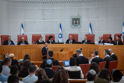הדיון בבג"צ, הבוקר
