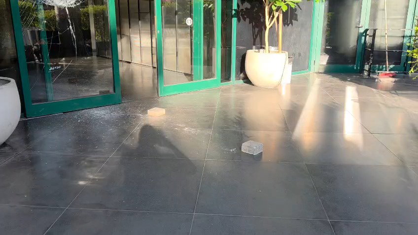 דלת הכניסה למערכת חדשות 12, הבוקר