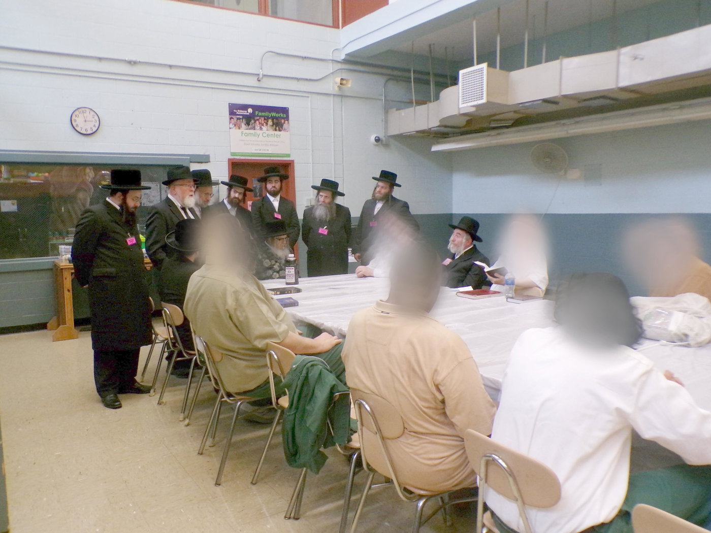 האדמו"ר מסאטמר בביקור בכלא