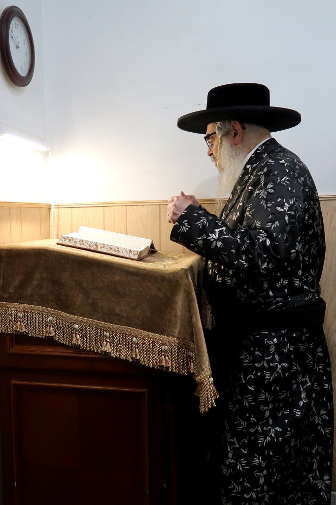 תשעה באב בצל האדמו"ר מסאטמר בניו העמפשיר