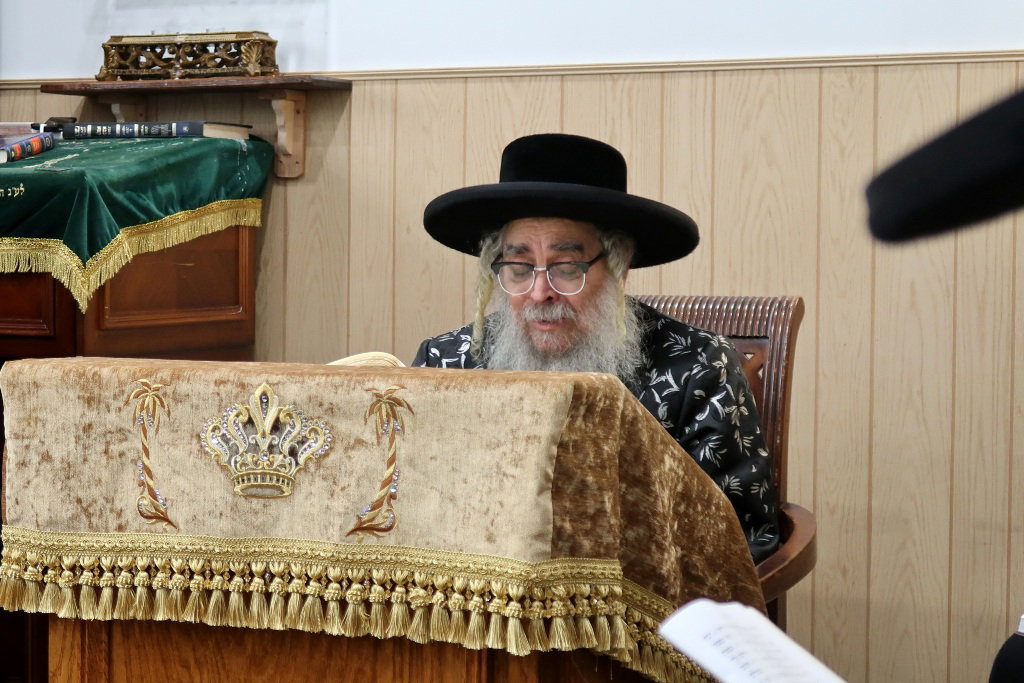 תשעה באב בצל האדמו"ר מסאטמר בניו העמפשיר
