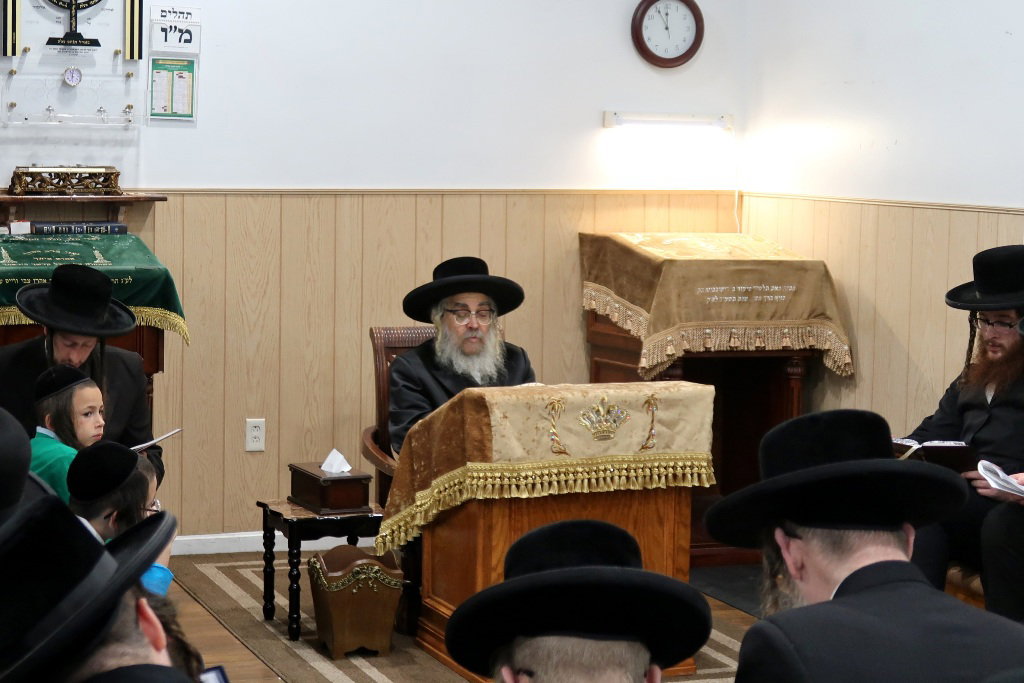 תשעה באב בצל האדמו"ר מסאטמר בניו העמפשיר