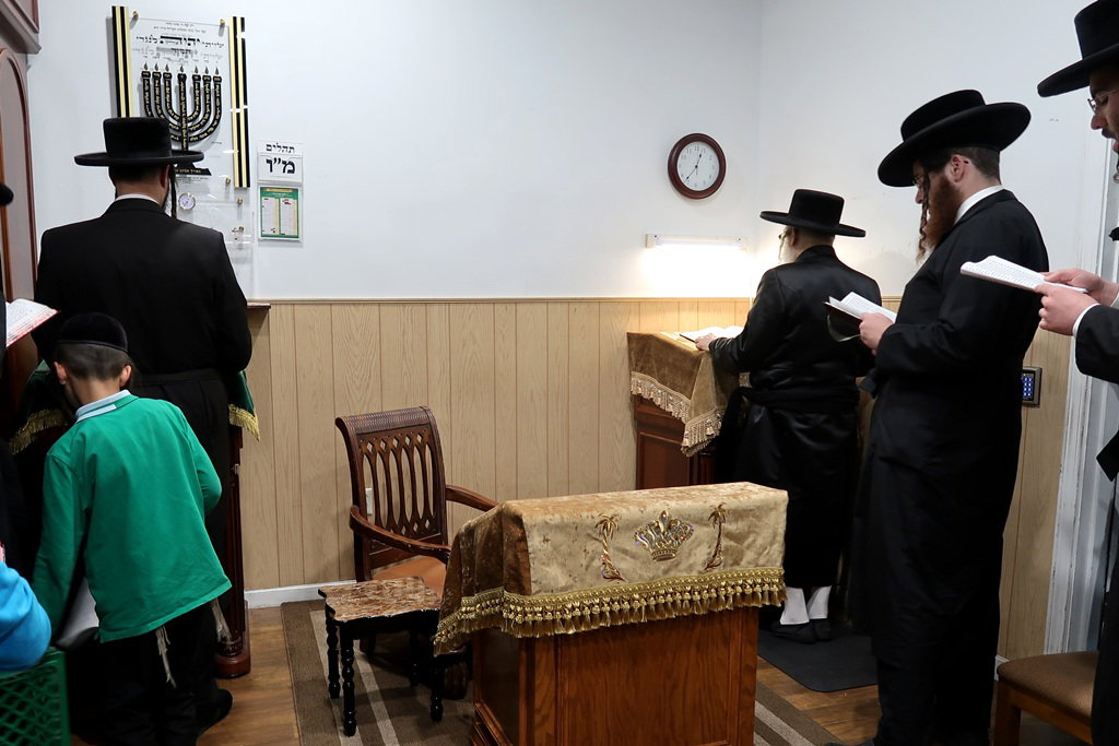 תשעה באב בצל האדמו"ר מסאטמר בניו העמפשיר