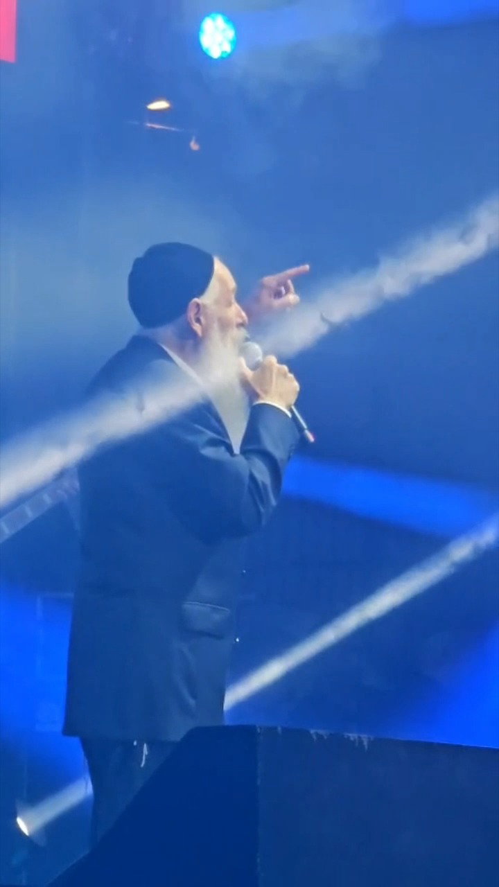 מרדכי בן דוד בבריכת הסולטן