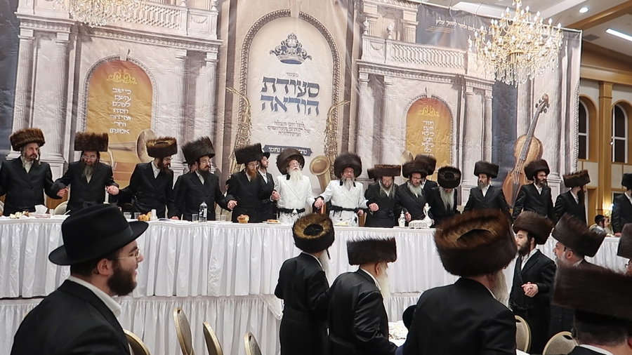 סעודת הודאה בסקולען לייקווד ווילאמסבורג