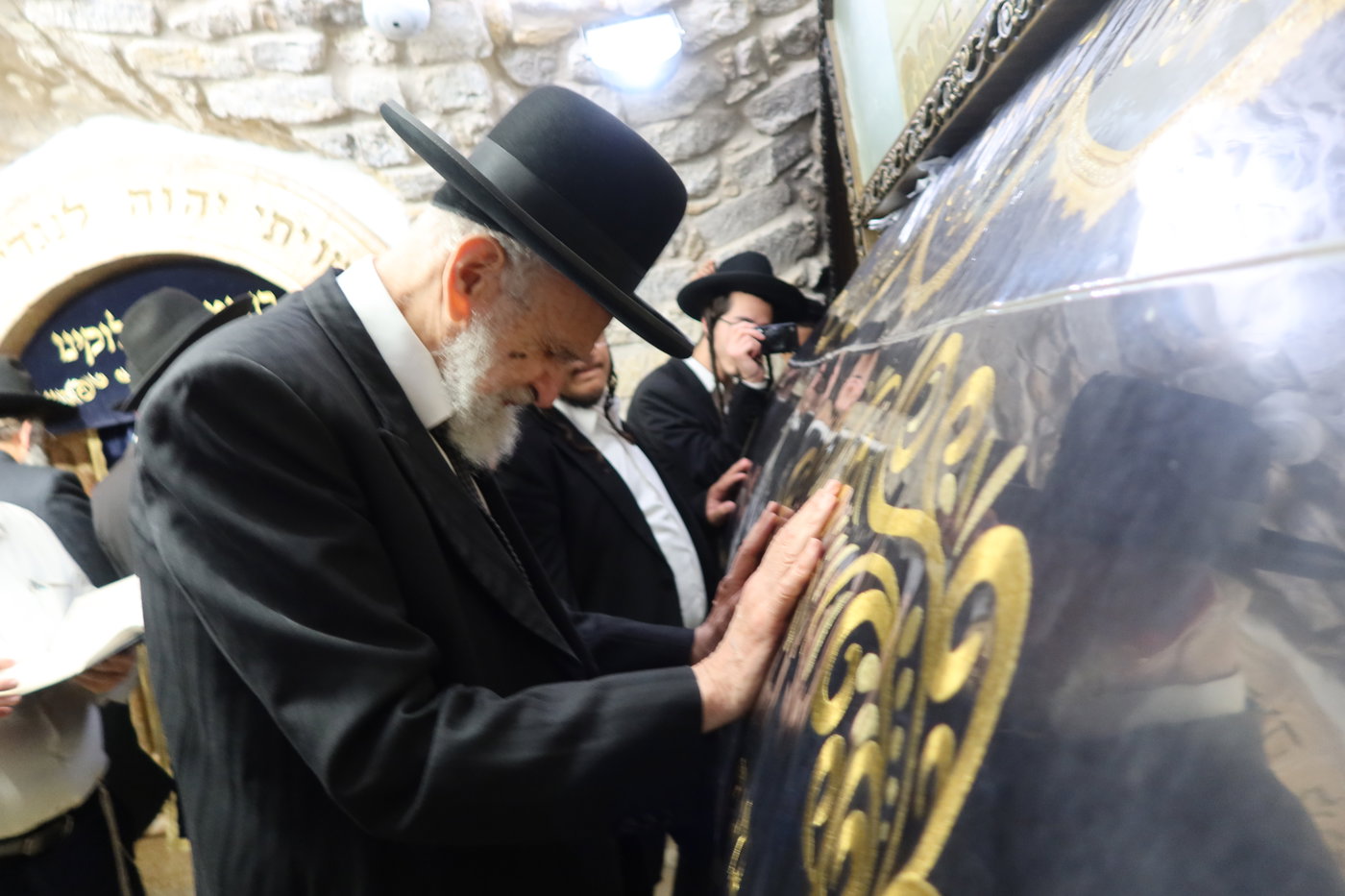 הגר"א טופיק בציון שמואל הנביא